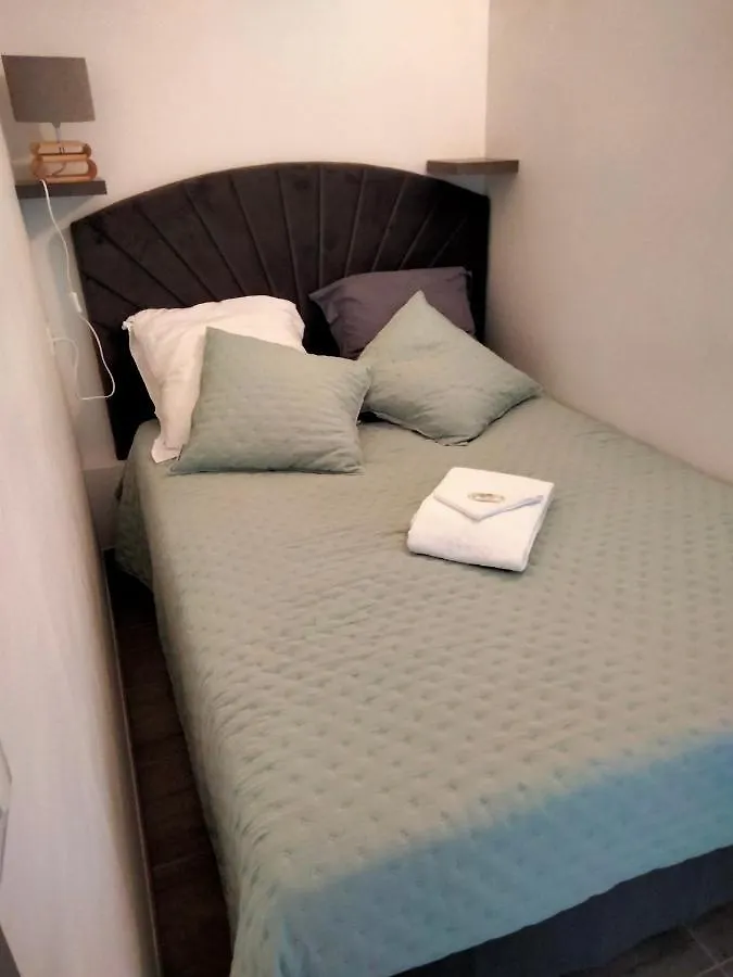 Apartamento 10Mm A Pied Des Plages, Appartement Olympe Climatise Antibes