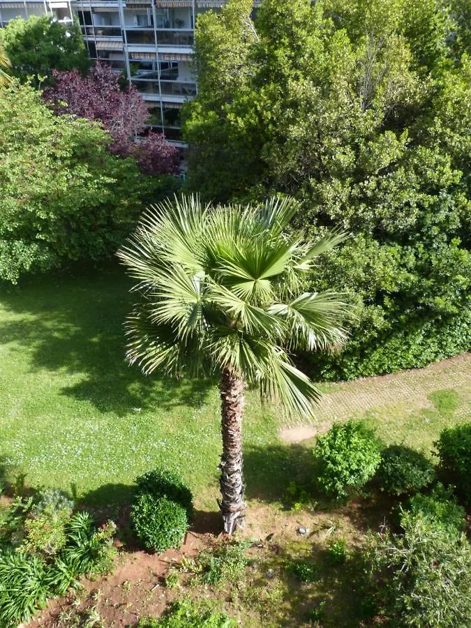 10Mm A Pied Des Plages, Appartement Olympe Climatise Antibes 0*,