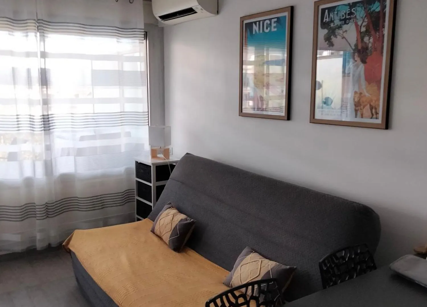 10Mm A Pied Des Plages, Appartement Olympe Climatise Antibes França